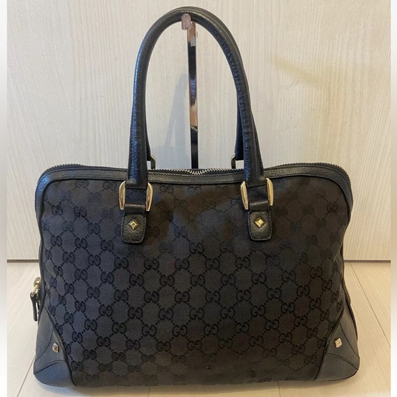 Gucci Handbags - Authenticated Gucci Alma Nailhead Bowling Bag Black Shoulder Bag Handbag Tote